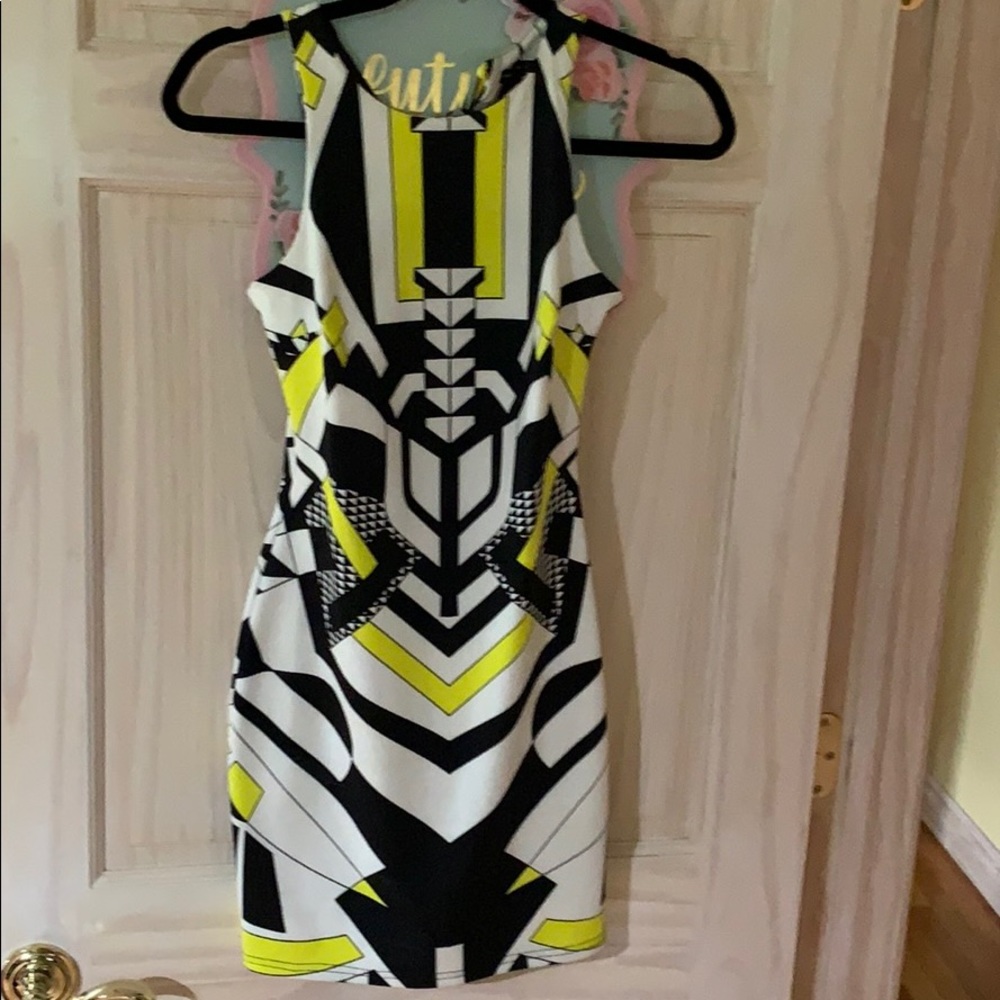 Pattern dress - Picture 1 of 2